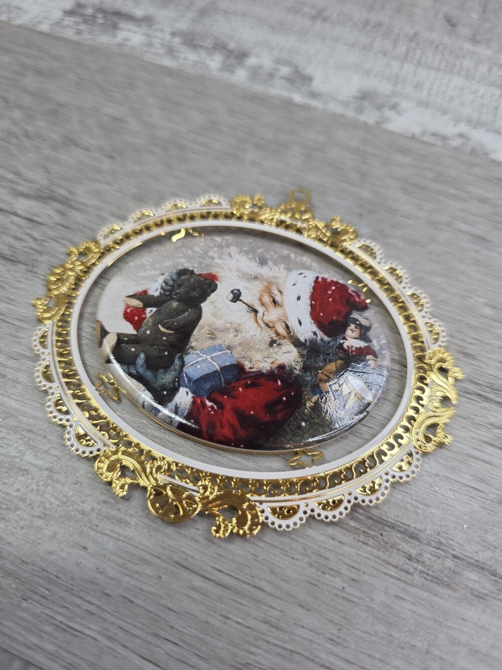 Newport Mint Teddy From Santa Victorian Brass Filigree Porcelain Ornament 55bb3